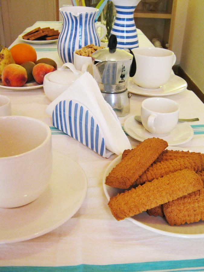 B&B La Rocca เชฟาลู ภายนอก รูปภาพ
